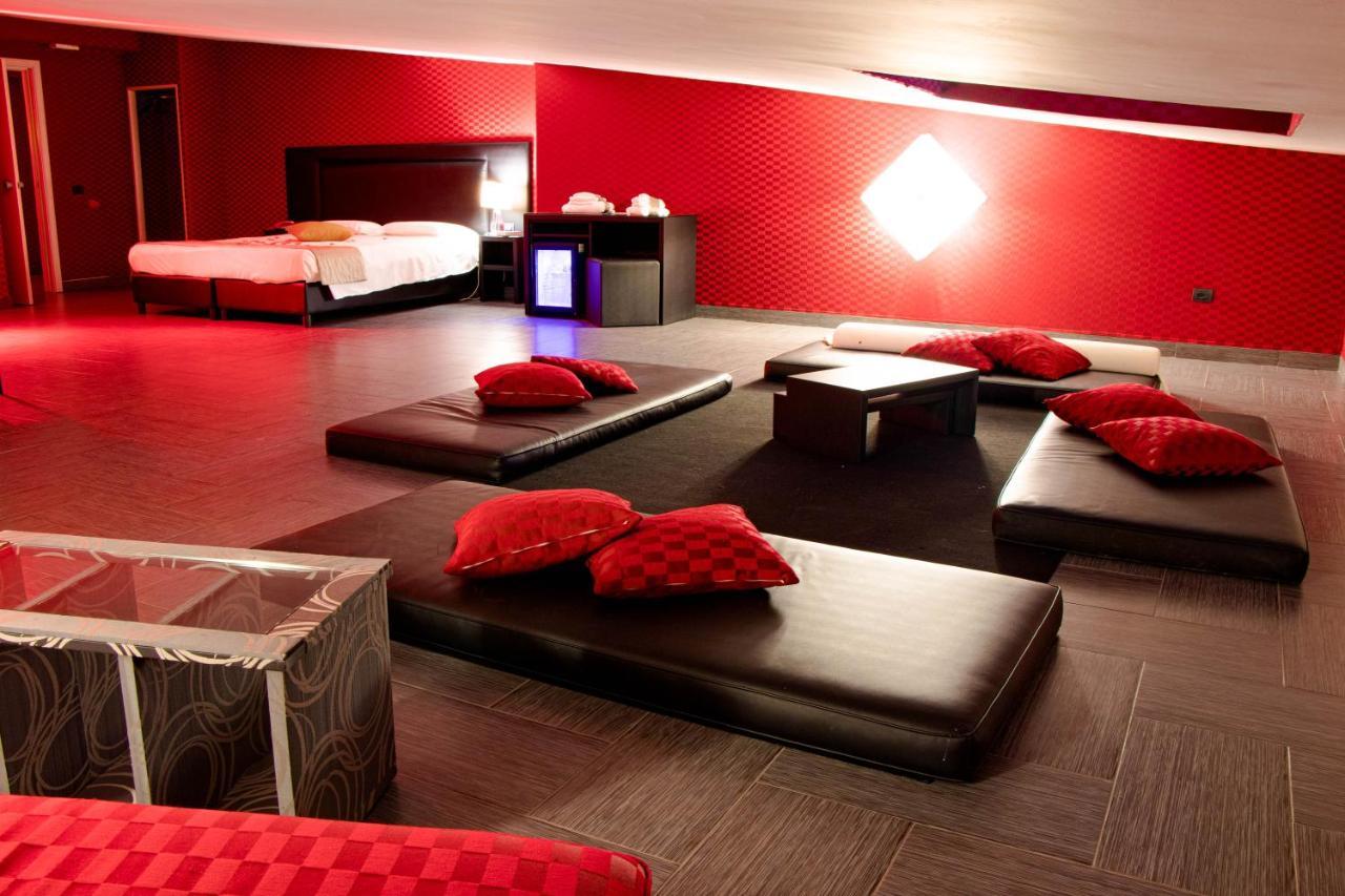 Hotel Masaniello Luxury Casoria Exterior photo