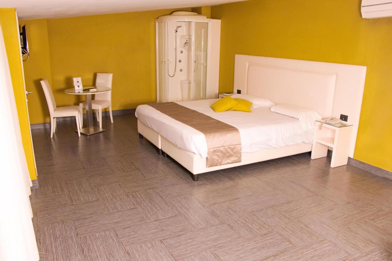 Hotel Masaniello Luxury Casoria Exterior photo